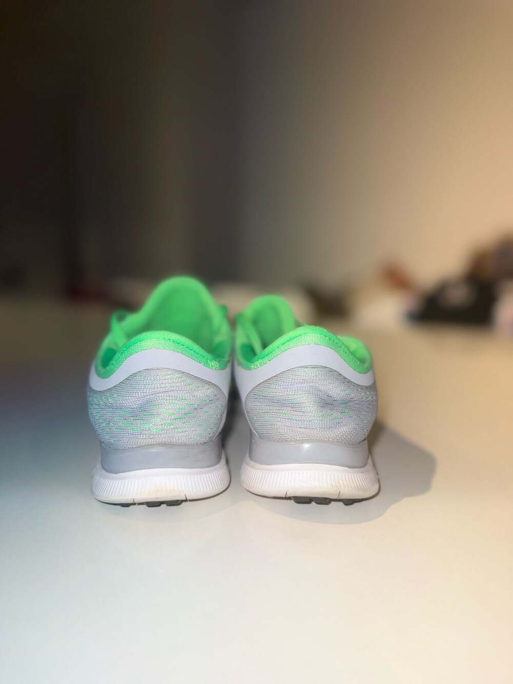 Nike Free 3.0 V5 Grey Neon Green Running Shoes Women's Size 7.5 - Picture 4 of 8